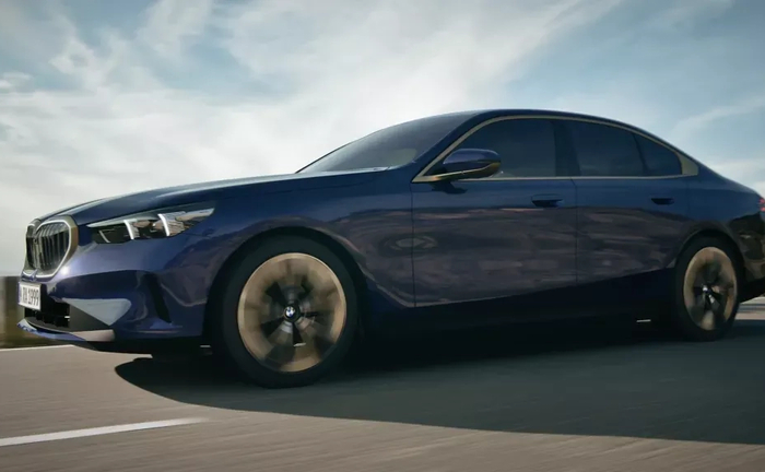 Автомобіль BMW 5 серія Автомобіль BMW 5 серія