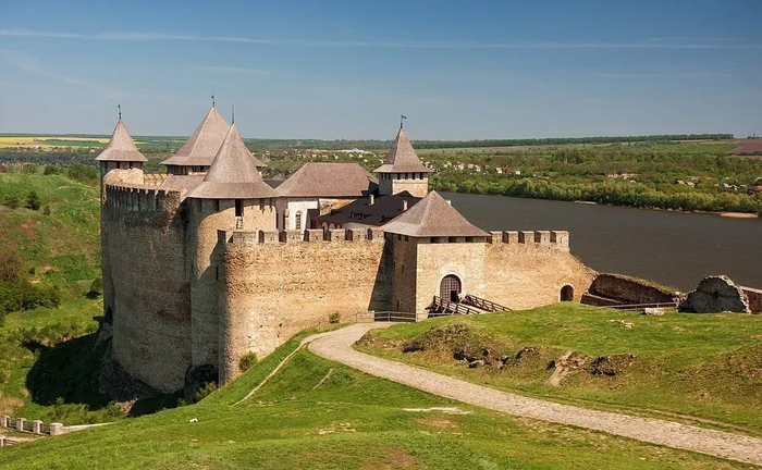 Екскурсовод Гід Екскурсія групові та індивідуальні Камянець Хотин