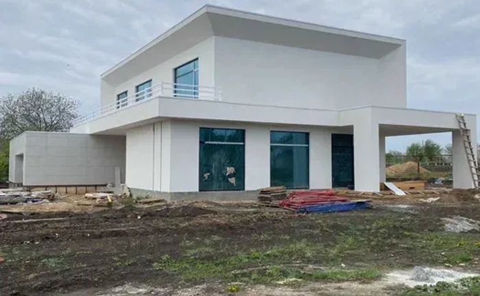 Будівництво котеджів та комерційної нерухомості