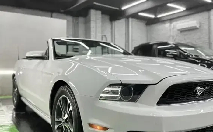Авто з водієм Mustang для весіль та фотосесій
