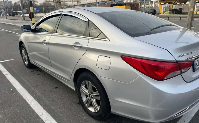 Авто Хюндай Соната 2013 року з правом викупу Авто Хюндай Соната 2013 року з правом викупу
