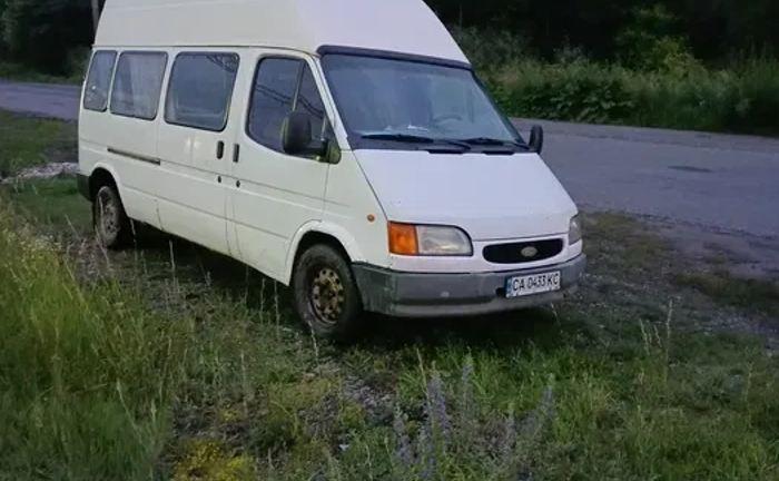 Пасажирські перевезення до 8 осіб з комфортом і безпекою