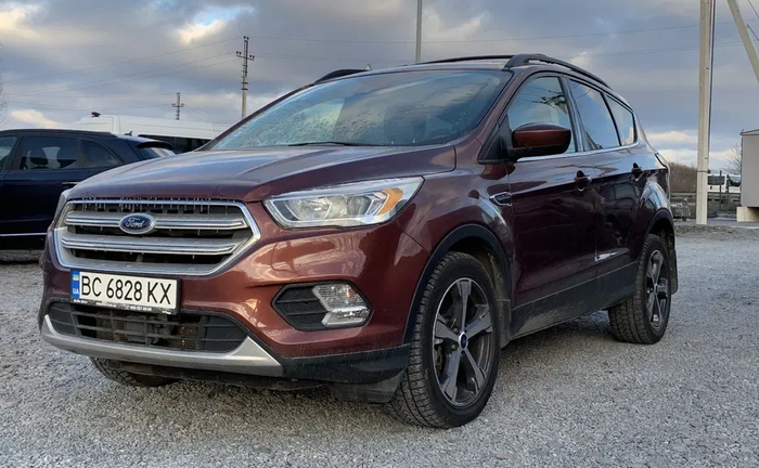Ford Escape 2017 рік