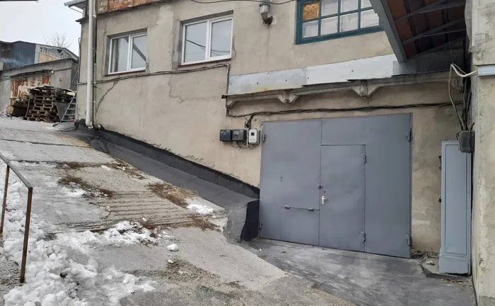 Зручний гараж на 2-му поверсі під виробництво