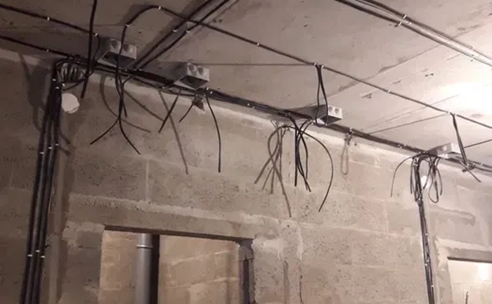 Ремонт розетки, вимикач, світильник, лампа, заміна проводки Ремонт розетки, вимикач, світильник, лампа, заміна проводки