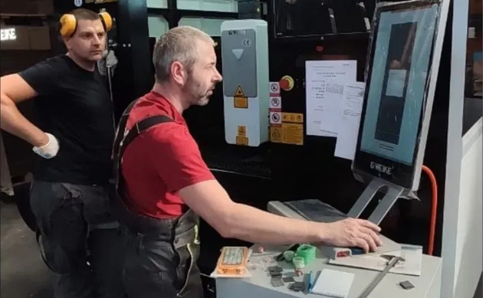 Сервісне обслуговування лазерних верстатів, ремонт верстатiв з ЧПК