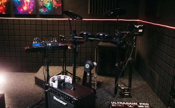 UNDERVAULT — простір для музикантів UNDERVAULT — простір для музикантів