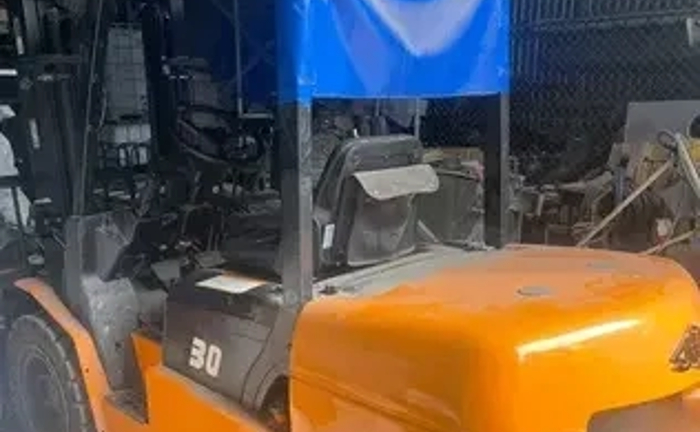 Навантажувач до 3 тонн Навантажувач до 3 тонн