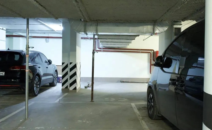 Паркомісце «Сімейне» для вашого авто і комфорту