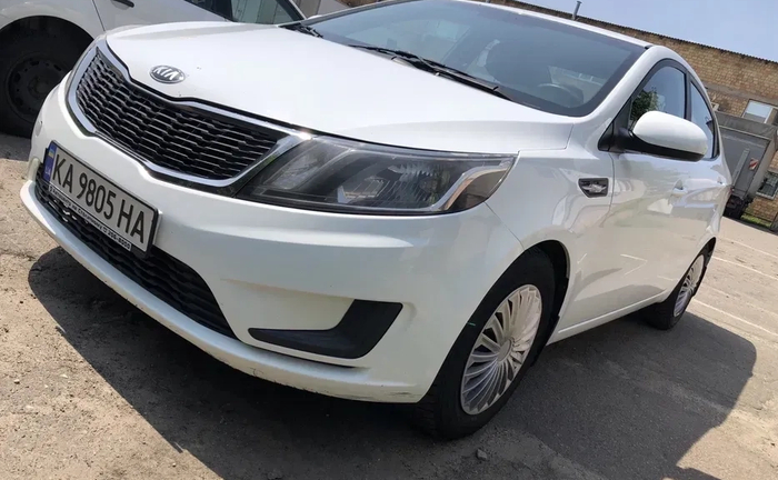 Авто Kia rio sedan для власних потреб/роботи в таксі Авто Kia rio sedan для власних потреб/роботи в таксі