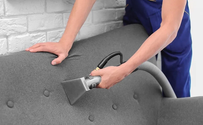 Чистка матрацу, дивану, стільців, коврів