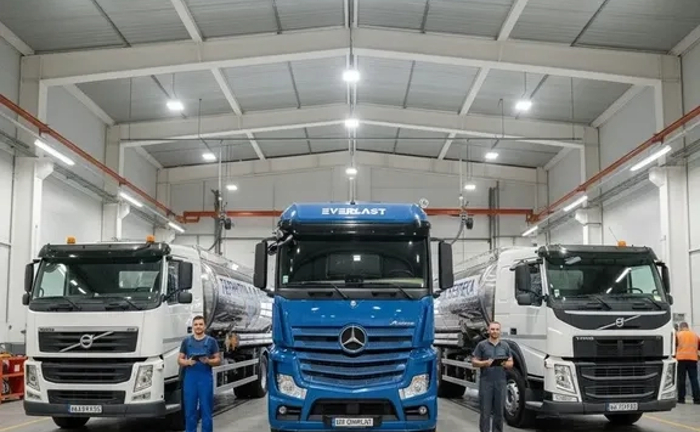 Автоцистерна-паливозаправник- перевезення пального. Автоцистерна-паливозаправник- перевезення пального.