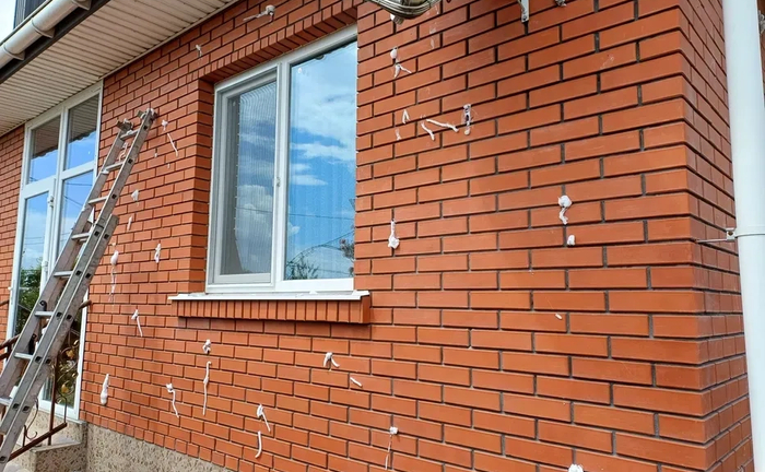 Утеплення будинків рідким пінопластом піноізолом екоізолом Утеплення будинків рідким пінопластом піноізолом екоізолом
