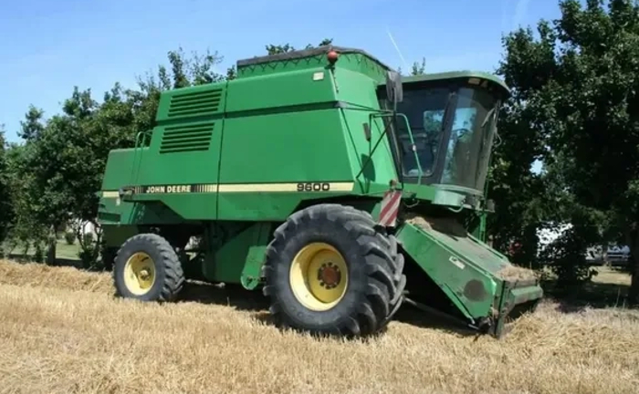 Комбайн JOHN DEERE 9600STS - 2008 року Комбайн JOHN DEERE 9600STS - 2008 року