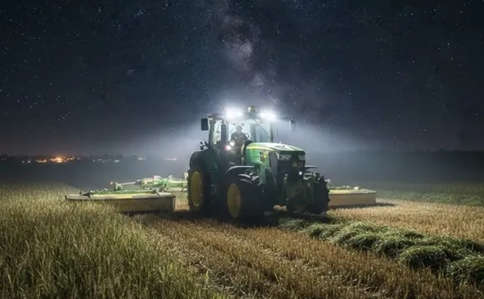 Косарка, профессійна, швидка, надійна Косарка, профессійна, швидка, надійна