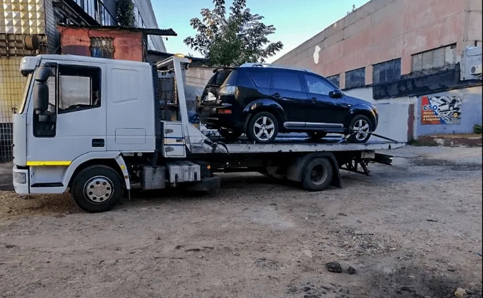 🚜 Евакуатор із гідроплатформою: Швидко, безпечно, професійно! 24/7