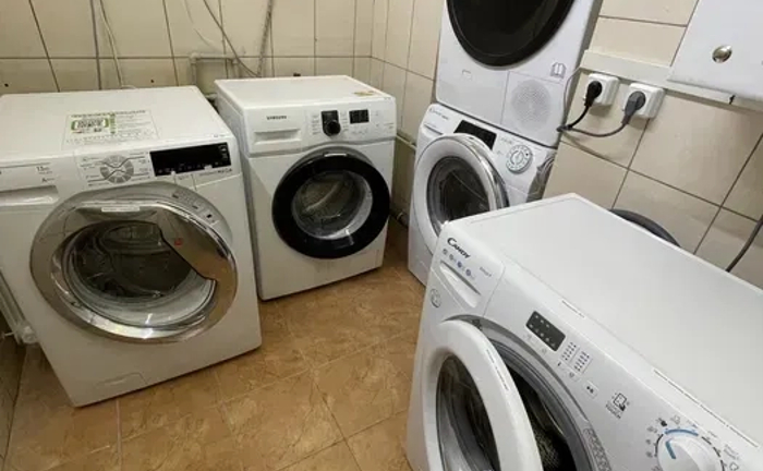 Пральня самообслуговування «Чистюля» на Позняках. Прачечная, Laundry