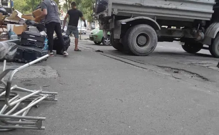 Прибирання тереторій підготовка ділянки під будівництво Прибирання тереторій підготовка ділянки під будівництво