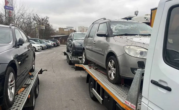 Послуги автовоза з Європи, в Європу, по Україні | Чехія, Словаччина Послуги автовоза з Європи, в Європу, по Україні | Чехія, Словаччина