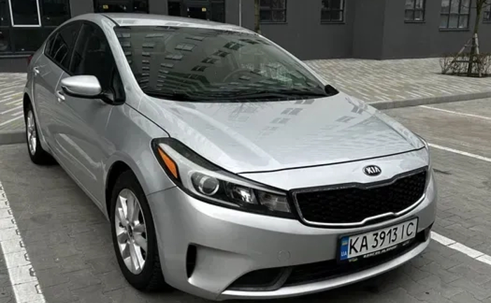 Авто KIA FORTE