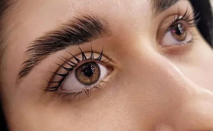 Ламінування вій / брів оформлення корекція Ламінування вій / брів оформлення корекція