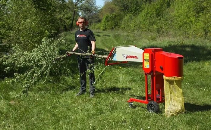 Подрібнювач гілок ARPAL АМ-80БД Подрібнювач гілок ARPAL АМ-80БД