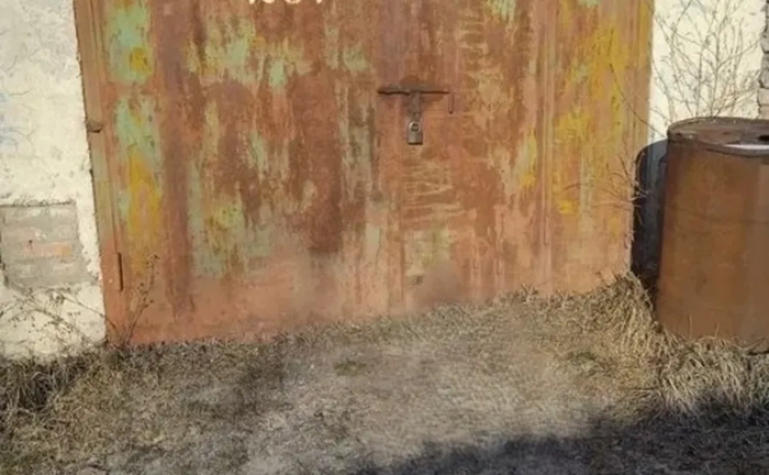 Капітальний цегляний гараж з оглядовою ямою