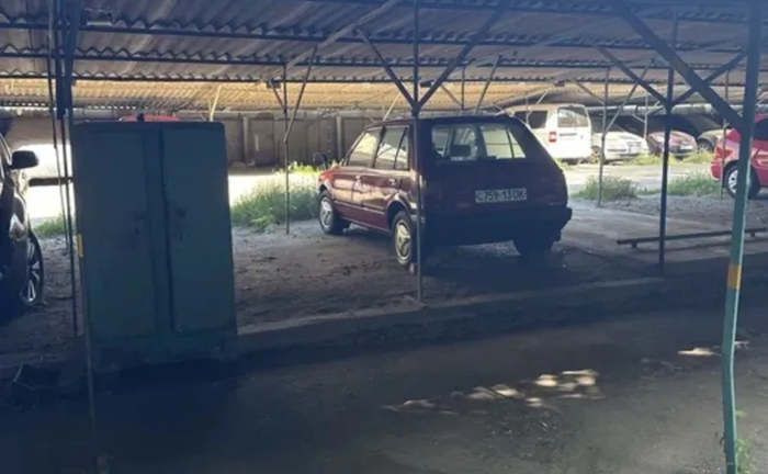 Паркомісце в охоронюваній стоянці