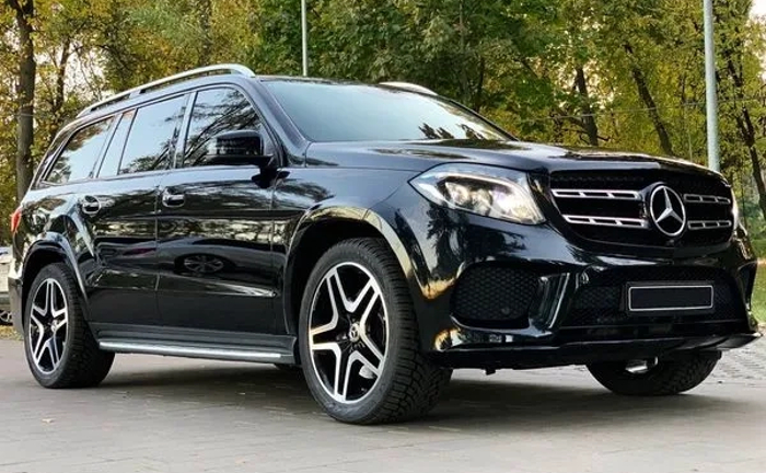 385 Позашляховик на весілля Mercedes GLS 350 з водієм 385 Позашляховик на весілля Mercedes GLS 350 з водієм
