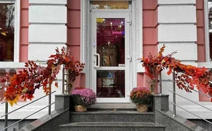 Робоче Місце для Візажиста (Beauty-Сфера). Зручна Локація та Обладнання! Робоче Місце для Візажиста (Beauty-Сфера). Зручна Локація та Обладнання!