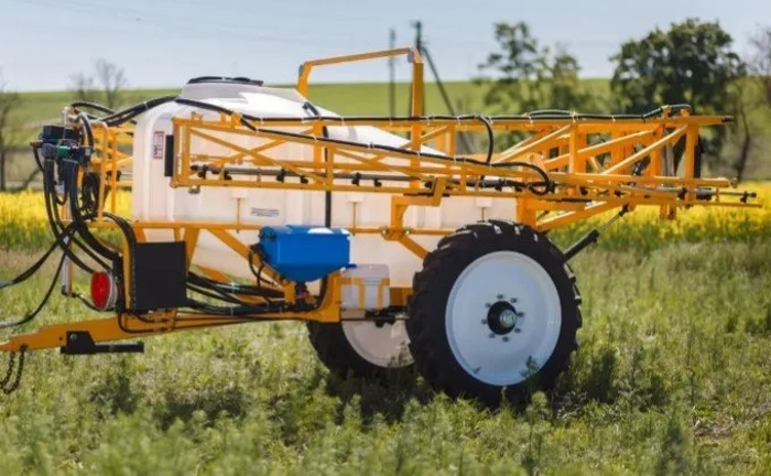 Оприскувач в ідеальному стані ОП 2000 (949) Оприскувач в ідеальному стані ОП 2000 (949)