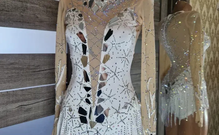 Купальник для художньої гімнастики Купальник для художньої гімнастики