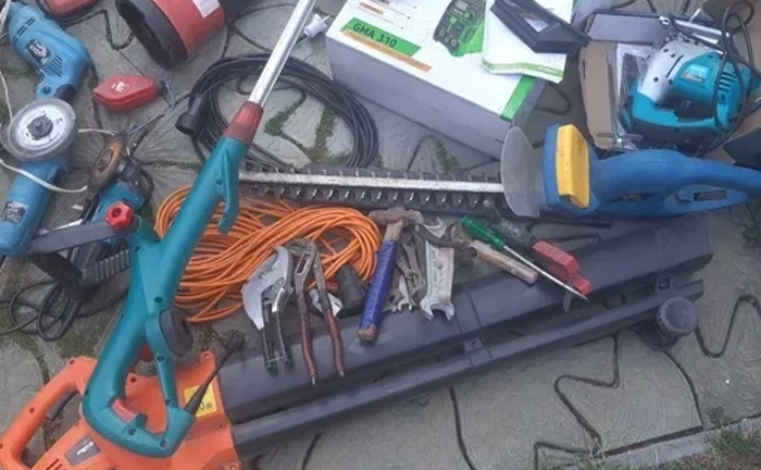 Електроінструмент Електроінструмент