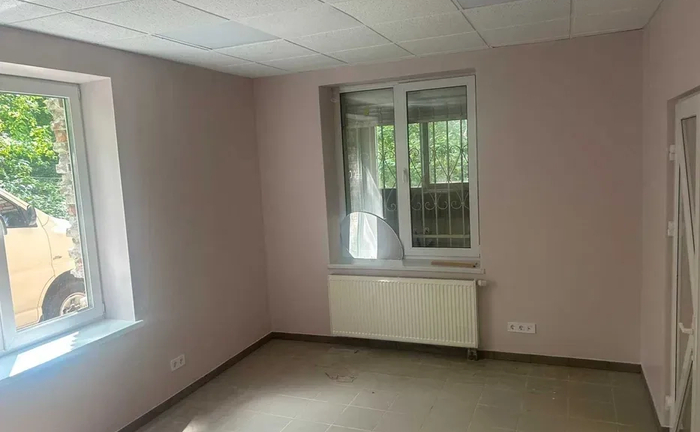 Приміщення, Львів, Чупринки 87