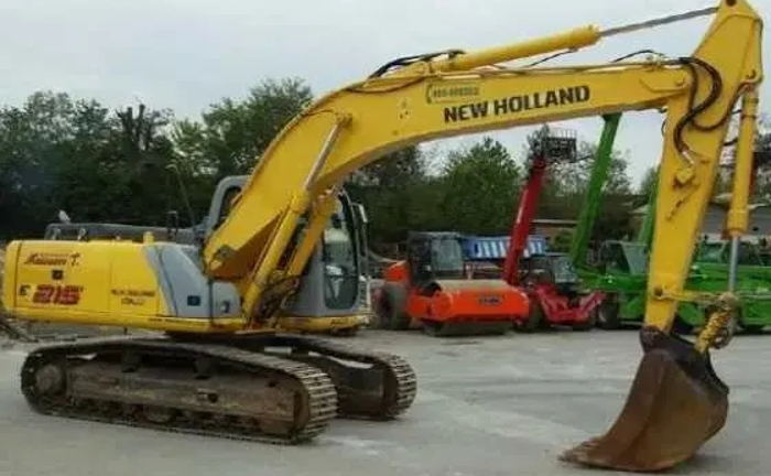 Послуги Ексковатора New Holland E215 (ковш + гідромолот)