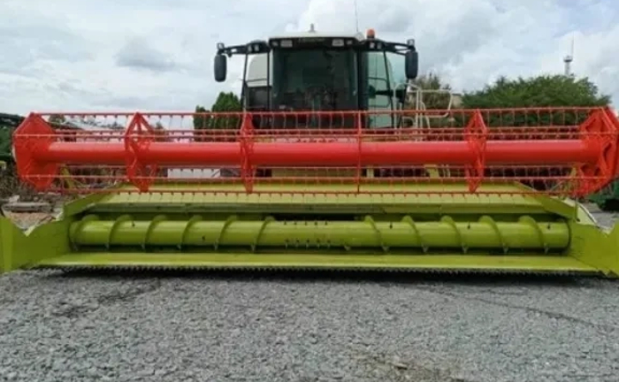 Жниварка CLAAS Vario 750 — готова до жатви! Жниварка CLAAS Vario 750 — готова до жатви!