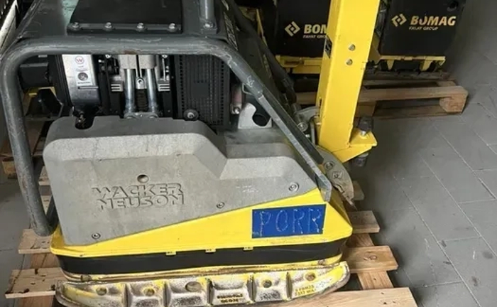 Трамбовка ,золочів. Для тротуарної плитки.