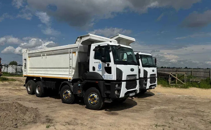 Самоскид FORD Cargo 4142D Самоскид FORD Cargo 4142D