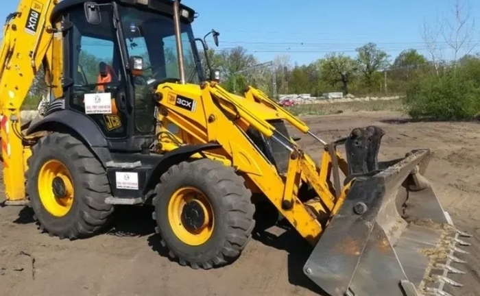Екскаватор - навантажувач JSB Екскаватор - навантажувач JSB