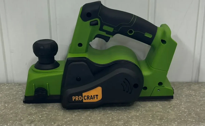 Надійний та легкий електрорубанок ProCraft!