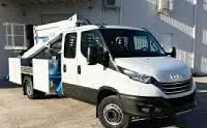 Автомобільний підйомник IVECO 4×2 CTE ZED Автомобільний підйомник IVECO 4×2 CTE ZED