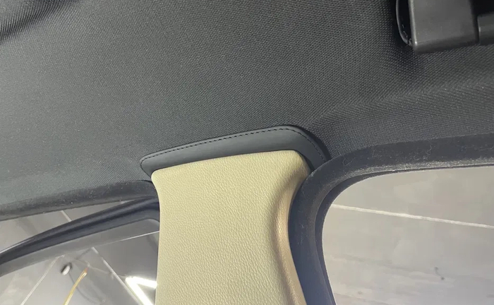 Перетяжка потолка автомобіля — відновлення та оновлення салону Перетяжка потолка автомобіля — відновлення та оновлення салону