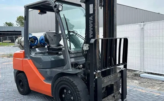Вилковий навантажувач Toyota 3.5т. 02-8FGJF35 Вилковий навантажувач Toyota 3.5т. 02-8FGJF35