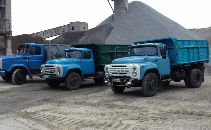 Пісок, щебінь, відсів, камінь бут, доставка! Вивіз сміття