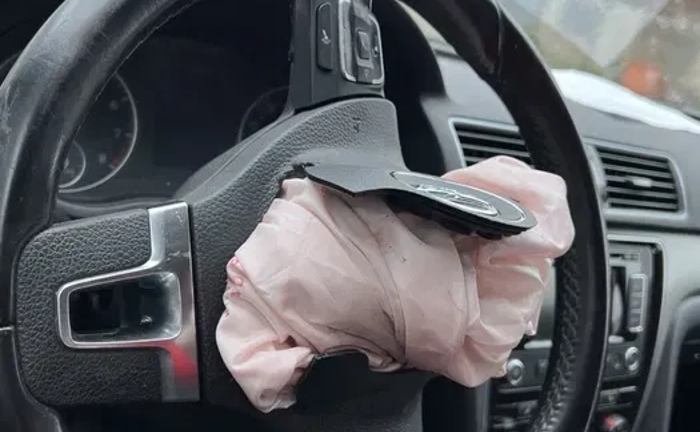 Відновлення подушок безпеки airbag руля торпеди ременів штор ноги srs Відновлення подушок безпеки airbag руля торпеди ременів штор ноги srs