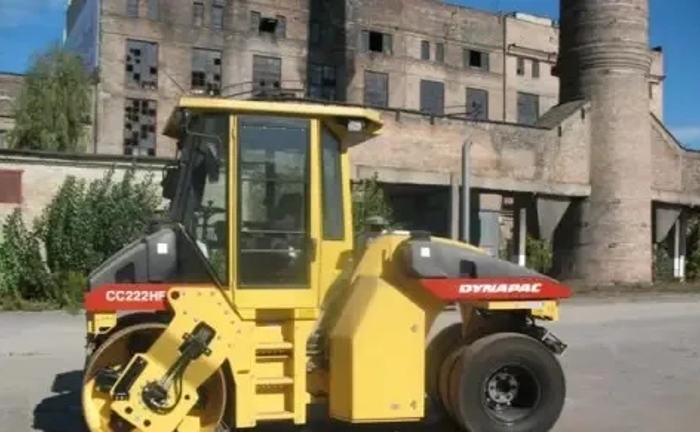 Каток дорожній комбінованого Dynapac 8 т. Каток дорожній комбінованого Dynapac 8 т.