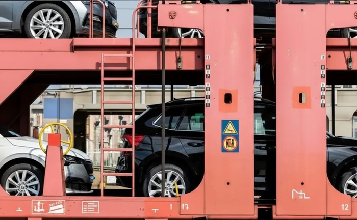 Вагон-платформа для ваших вантажів