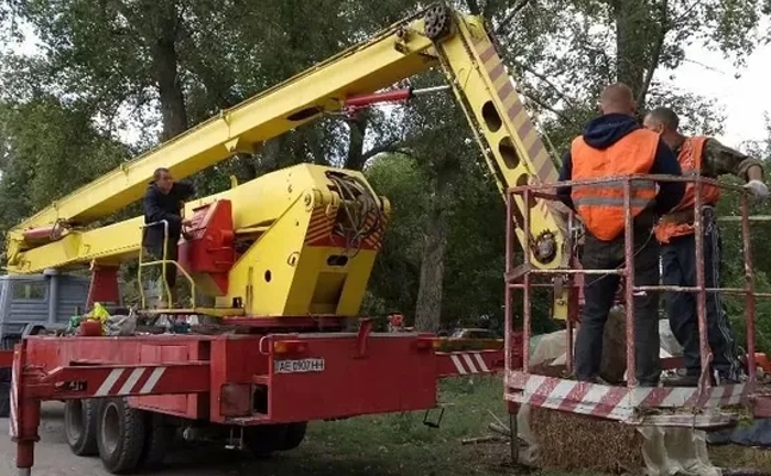 Автовишка ПГ-45: висота 45 метрів