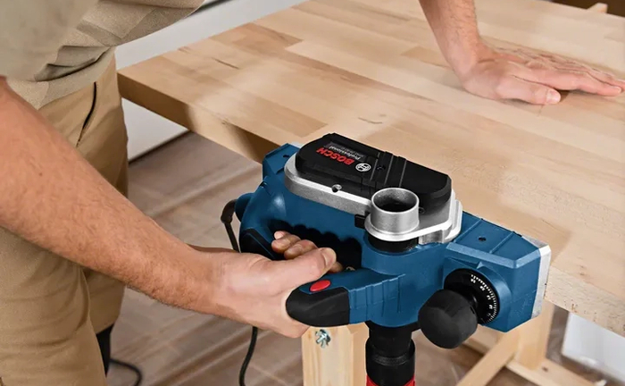 Електрорубанок Bosch GHO 26-82 D Professional (82 мм) Електрорубанок Bosch GHO 26-82 D Professional (82 мм)