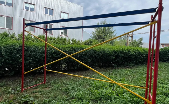 Леса, будівельні риштування, строительные леса, вишка тура Леса, будівельні риштування, строительные леса, вишка тура